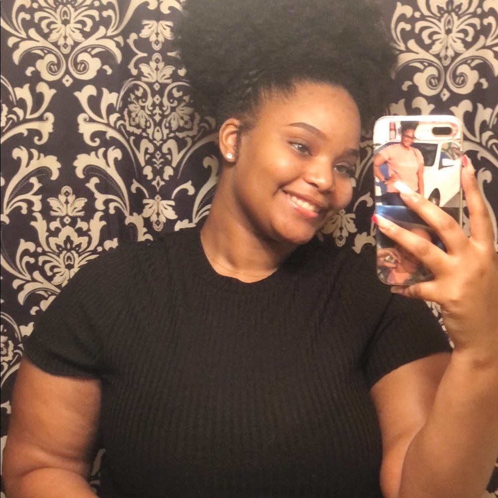 Meet your Posher, Brianna